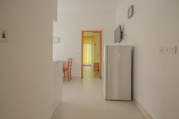Apartments with terrace Novigrad, Istria