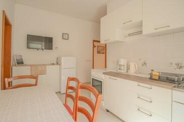 Apartments with terrace Novigrad, Istria