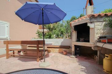 Apartments with terrace Novigrad, Istria