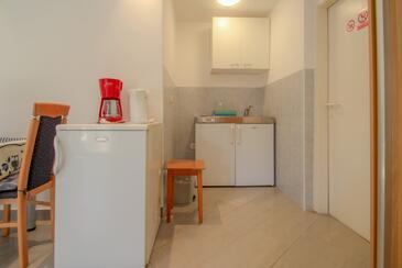 Apartments with terrace Novigrad, Istria