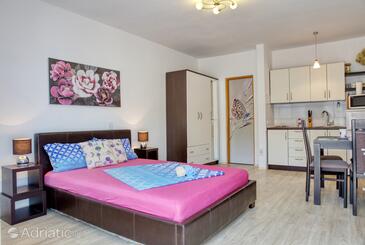 Apartments with parking space Stupin Čeline, Rogoznica - 19462