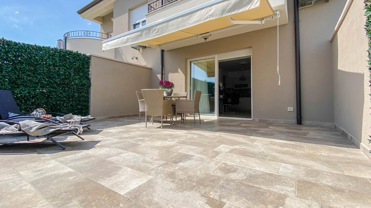 A-19472-a - Alloggi privati - Appartamenti con parcheggio Mareda, Novigrad
