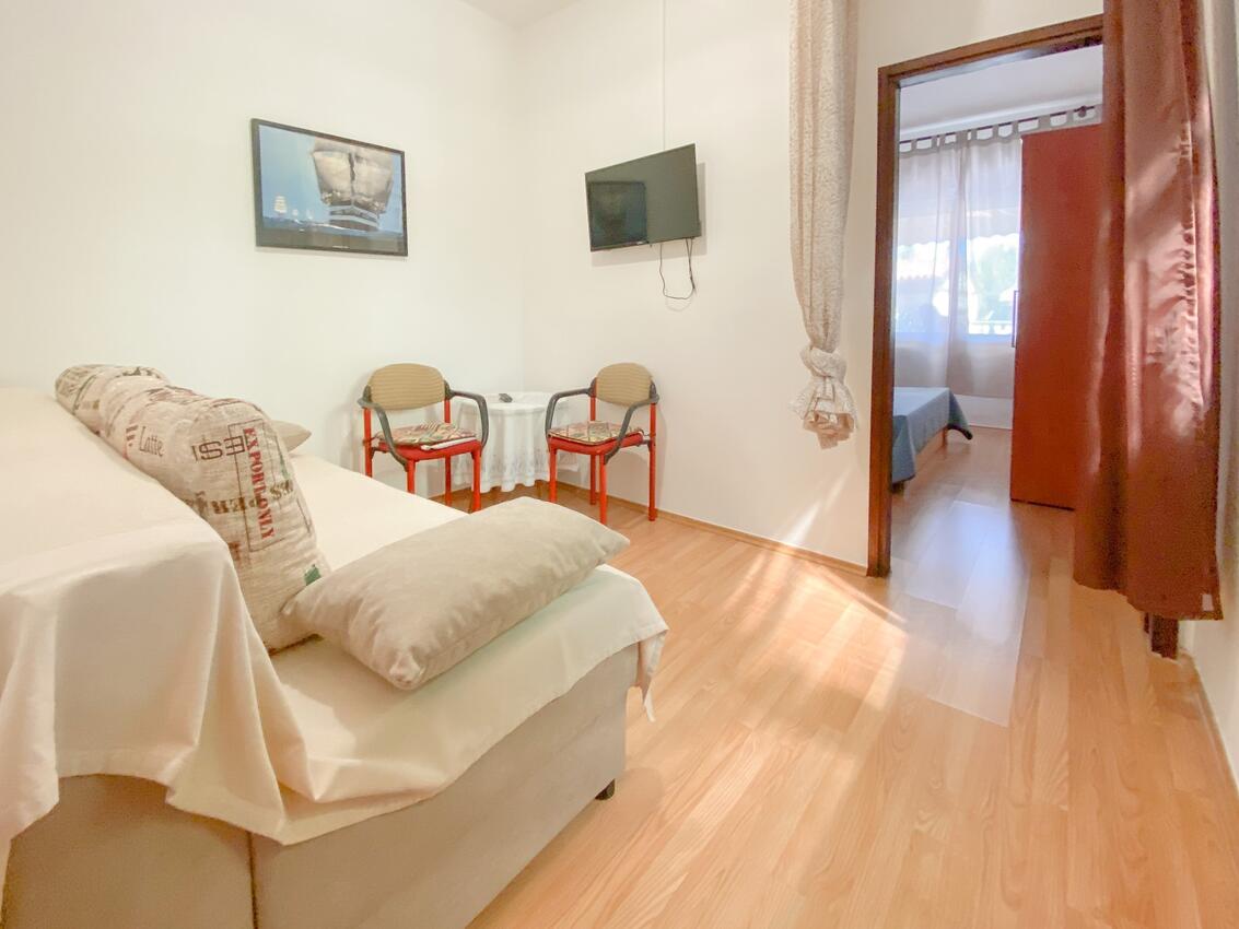 A-19475-b - Alloggi privati - Appartamenti accanto al mare Novigrad