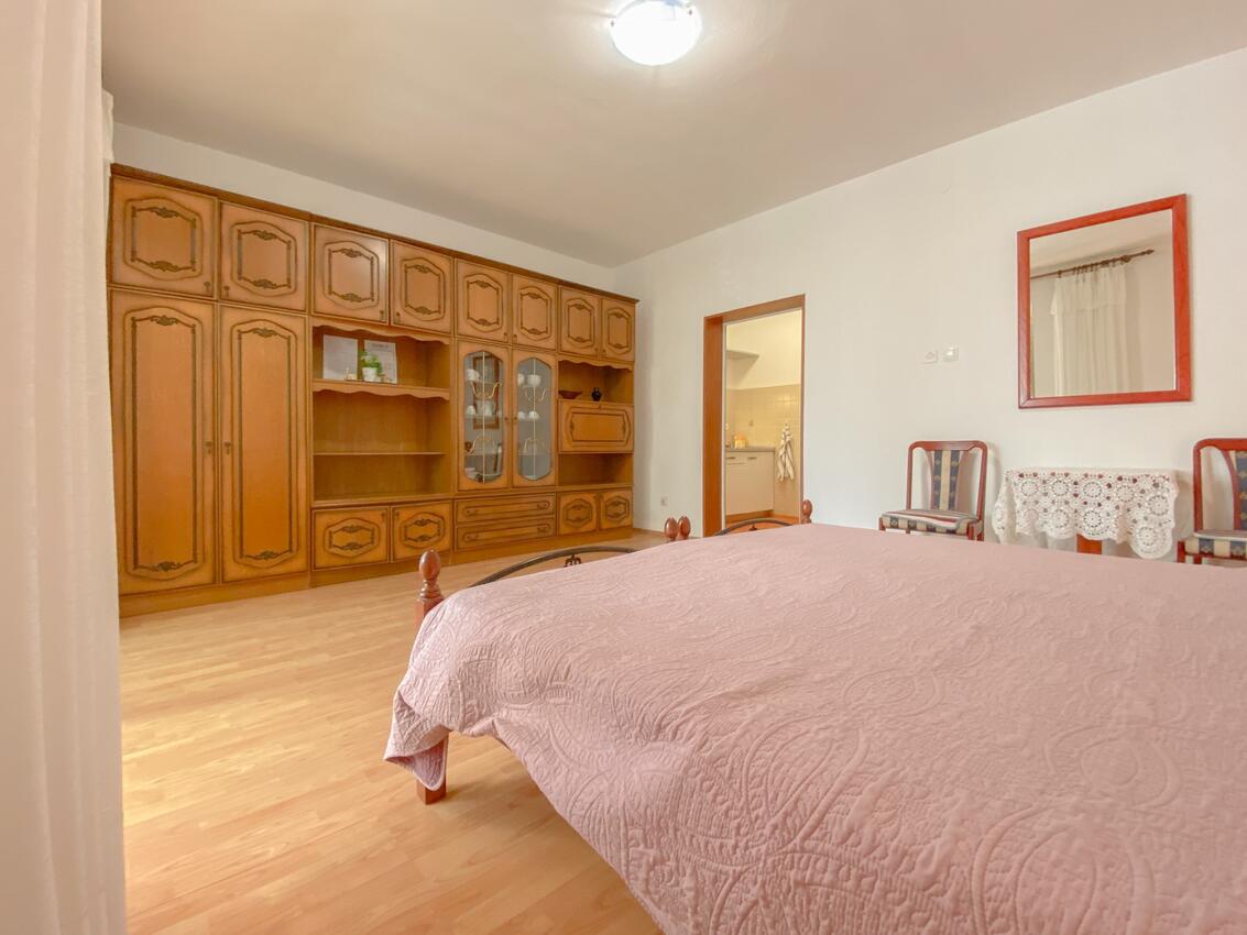 A-19475-c - Alloggi privati - Appartamenti accanto al mare Novigrad