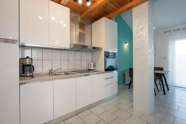 Apartments with parking space Kornić, Krk - 19478