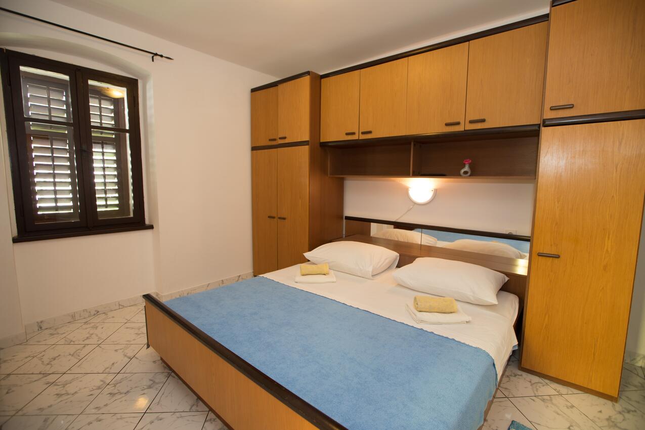 Apartmani i sobe uz more Baška, Krk - 19497