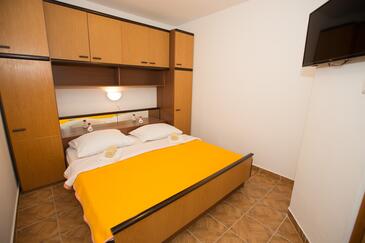 Apartmani i sobe uz more Baška, Krk - 19497