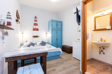 Apartmani i sobe uz more Baška, Krk - 19497