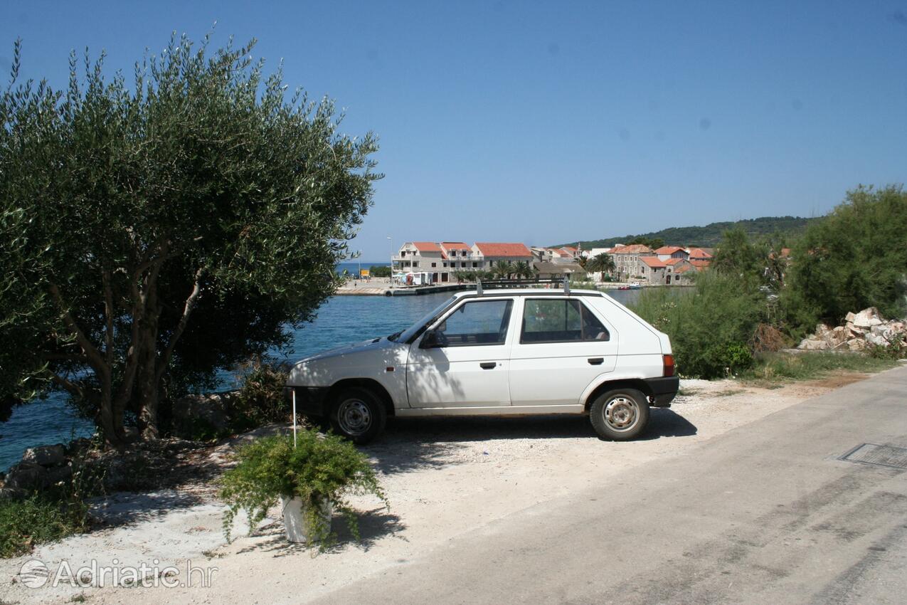 Parking - Apartamenty nad morzem Sucuraj, Hvar