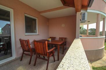 Apartmány s parkovištěm Mareda, Novigrad - 19503