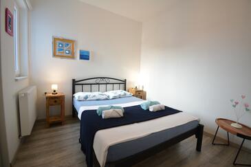 Family friendly house with a swimming pool Garica, Krk - 19507