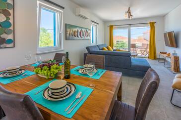 Family friendly house with a swimming pool Garica, Krk - 19507
