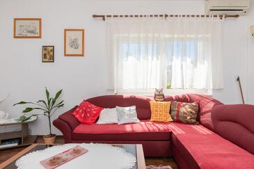Tweekamerappartement Baska, Krk (A-19517-b)