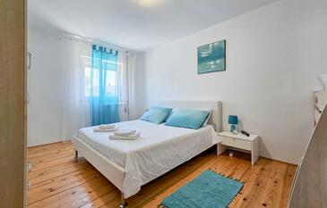 Ferienwohnungen mit Parkplatz Novigrad - 19521