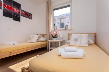 Apartments with parking space Baška, Krk - 19523