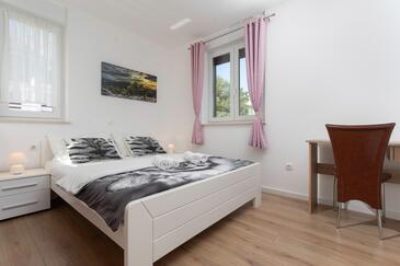 Apartamente cu parcare Baska, Krk - 19529