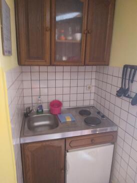 Apartments with parking space Vir - 19547