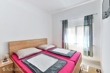 Ferienwohnungen mit Parkplatz Nin, Zadar - 19555