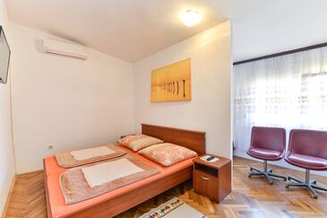 One bedroom apartment Nin, Zadar (A-19555-b(