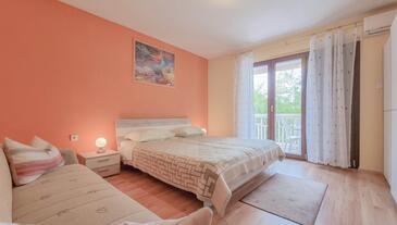 Ferienwohnungen mit Parkplatz Novigrad - 19571