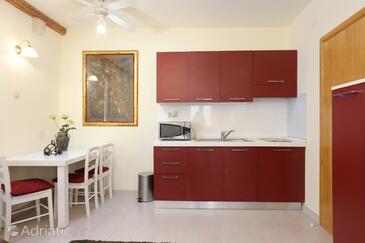 Apartments by the sea Trogir - 19575