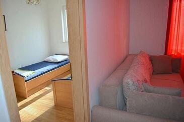 Apartments with parking space Vodice - 19577