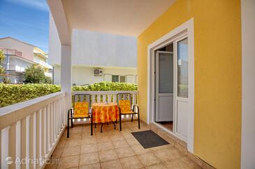 Apartments with parking space Vodice - 19577