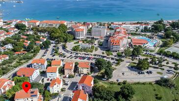 Baška, Krk, Hébergement 19585 - Appartement avec une plage de galets.