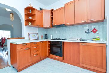 Family-friendly apartments with swimming pool Fažana - 19595