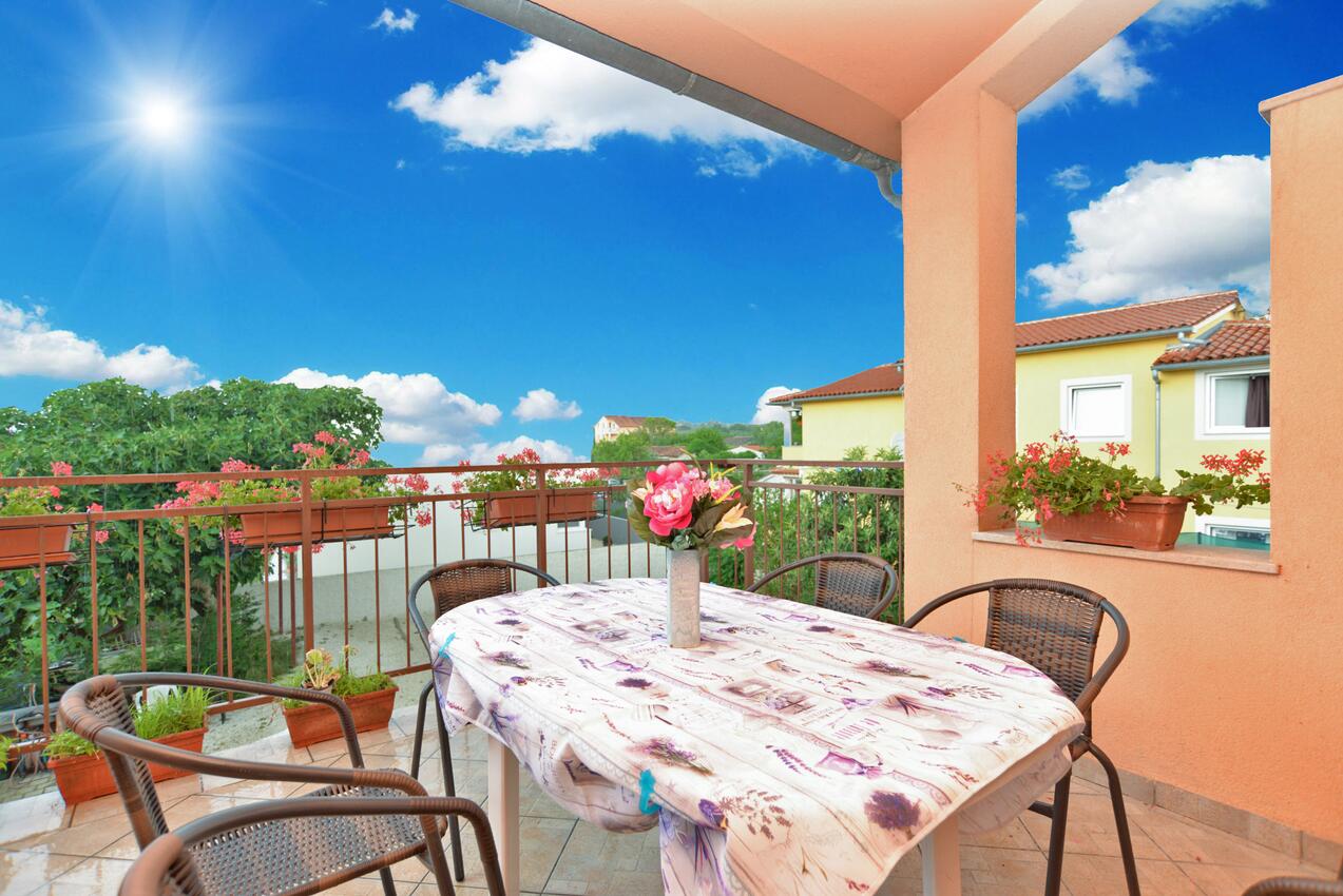 Lejligheder med pool egnet til familier med børn Fazana - 19596