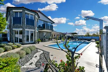 Family Friendly House With A Swimming Pool Fažana - 19597 - Pula