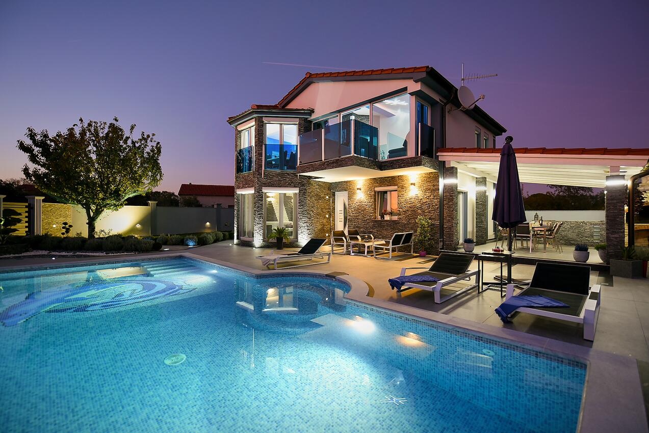 Family friendly house with a swimming pool Fažana - 19597