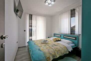 Family friendly house with a swimming pool Fažana - 19597