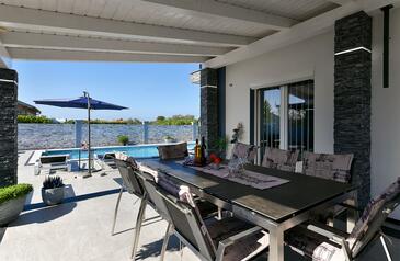 Family friendly house with a swimming pool Fažana - 19597