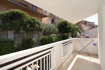 Apartamentos com varanda Jelsa, Dalmácia Central