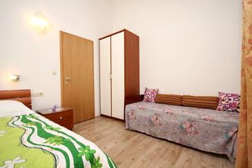 Apartamentos com varanda Jelsa, Dalmácia Central