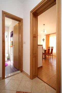 Apartamentos com varanda Jelsa, Dalmácia Central