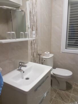Apartamentos com varanda Jelsa, Dalmácia Central
