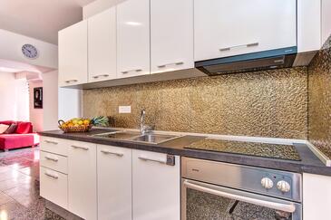 Apartments with parking space Mali Lošinj, Lošinj - 19618