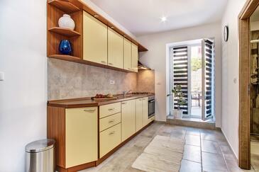 Apartments with parking space Mali Lošinj, Lošinj - 19618