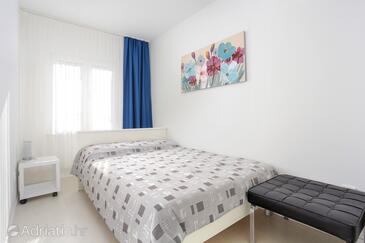 Ferienwohnungen mit Parkplatz Podstrana, Split - 19638