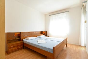 Apartmani s parkingom Štinjan, Pula - 19643