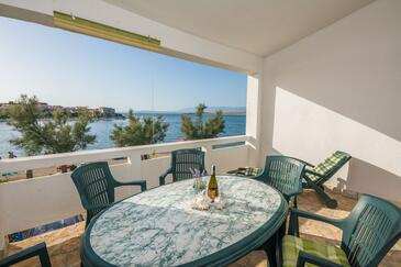 Studio-apartments Vir, North Dalmatia