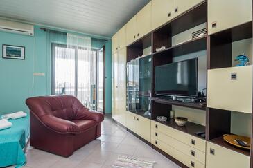 Studio-apartments Vir, North Dalmatia