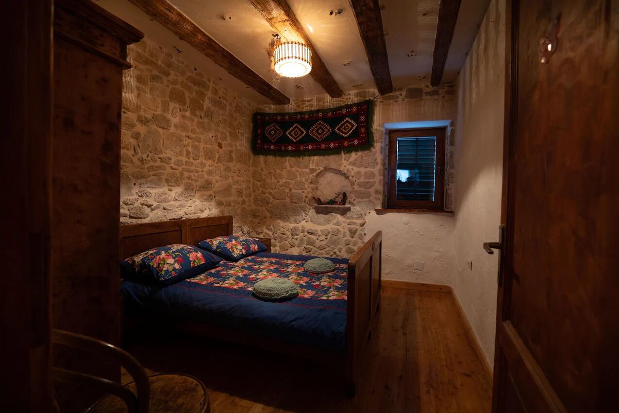 Family friendly house with a swimming pool Drniš, Zagora - 19682