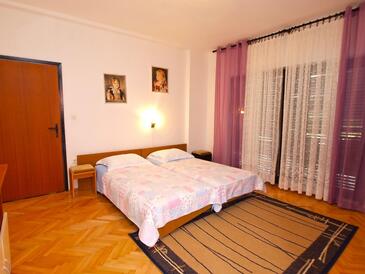 Apartments with parking space Valbandon, Fažana - 19685