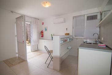 Apartments with parking space Mali Lošinj, Lošinj - 19706