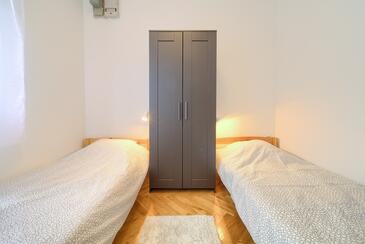 Apartmani s parkingom Baška, Krk - 19708