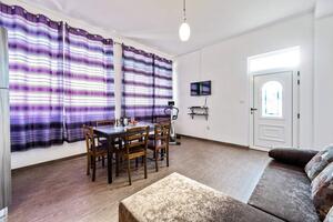 Four-room house Ražanj, Rogoznica (K-19735)