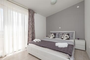 Apartments with parking space Kaštel Stari, Kaštela - 19740